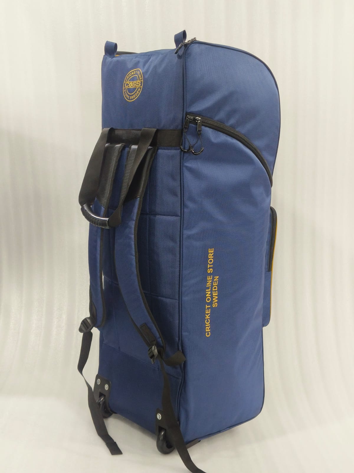 COSS Duffle With Wheelie Kit Bag