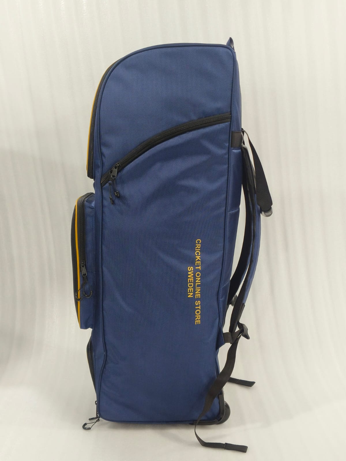 COSS Duffle With Wheelie Kit Bag