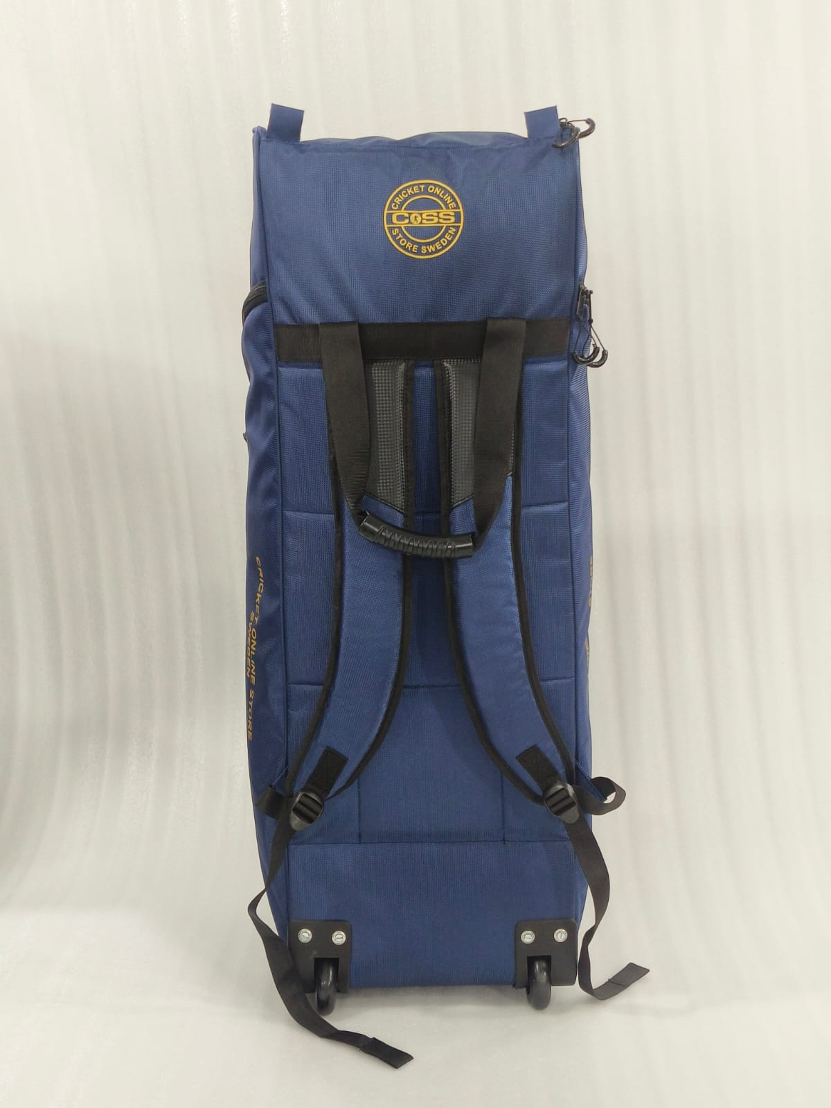 COSS Duffle With Wheelie Kit Bag